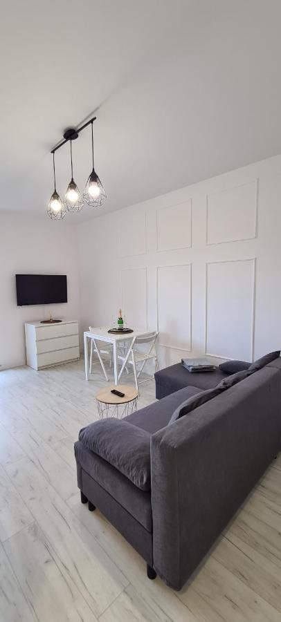44 - Apartamenty Siedlce - Nowy Apartament W Centrum Przy Ul Czerwonego Krzyza ภายนอก รูปภาพ